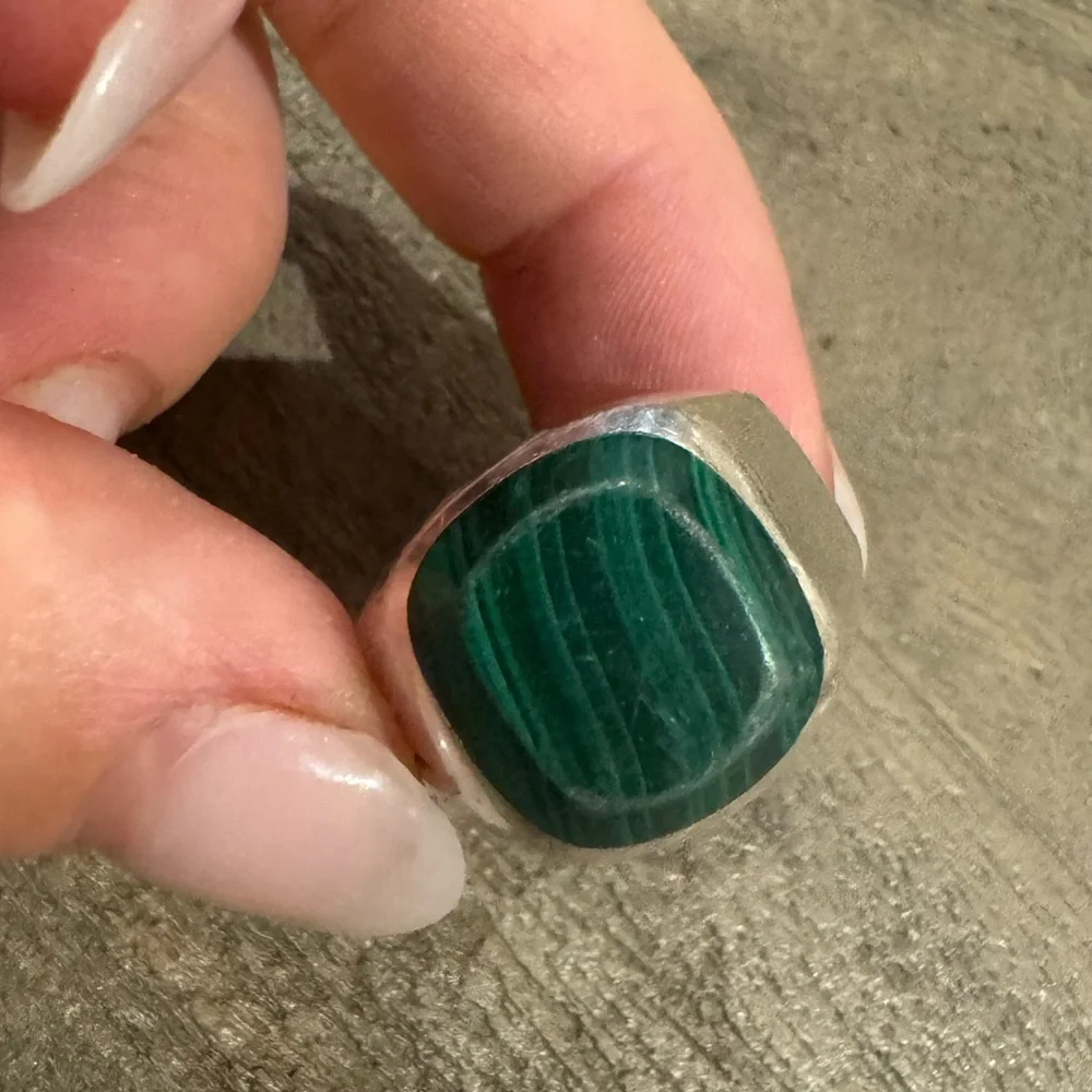 925 Sterling silver and Malachite ring 8.3g Size 11